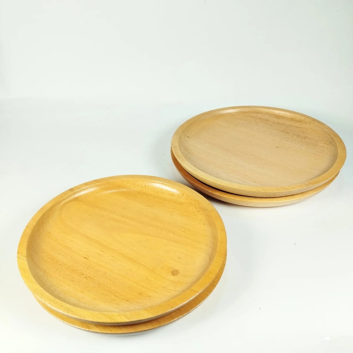 Piring liuk mahoni D 20 cm finishing Foodgrade